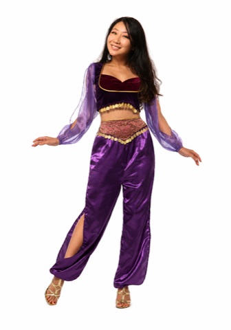 Anni Bulla, the best belly dancer in Liverpool, in a bright costume